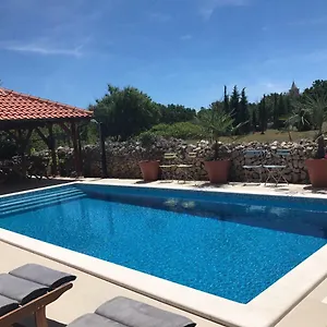  Apartment Dalmatina